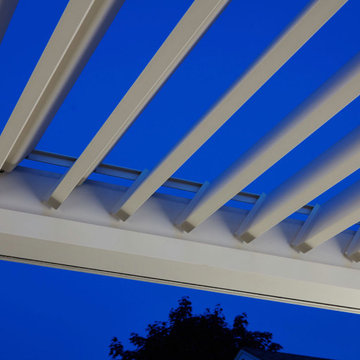 Lakeview Garage Roof Deck Retreat