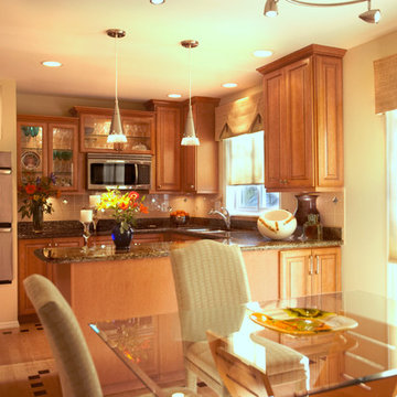 Warm and glowing Kitchen
