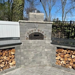 Great Backyard Space - Outdoor Pizza Ovens