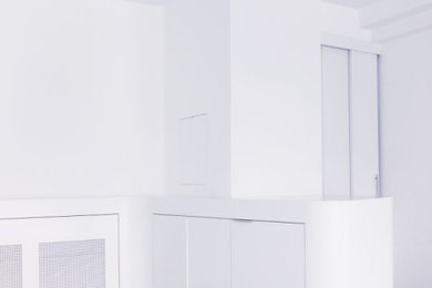 Inspiration for a contemporary home design remodel in Stuttgart