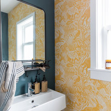 Charlevoix Half bath