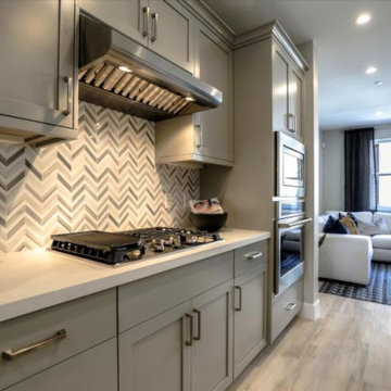 SummerHill Homes Kitchens: Montecito Residence 2T Kitchen