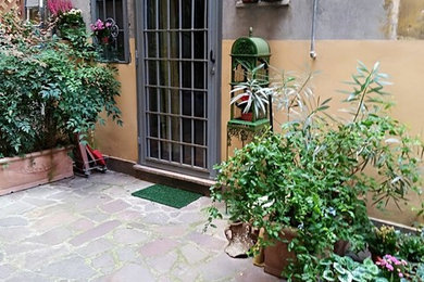 Classic veranda in Rome.