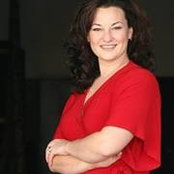 Stephanie Santos's photo