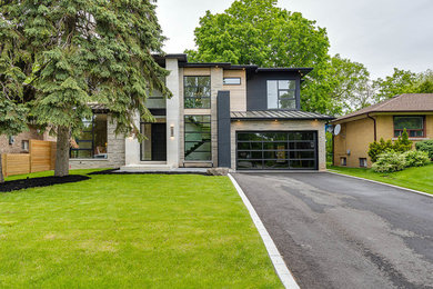 Example of a trendy home design design in Toronto