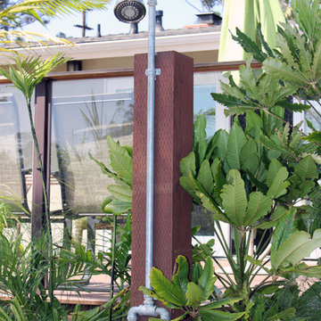 Outdoor Bathroom & Shower