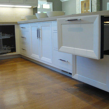 Modified Shaker Kitchen 1