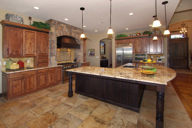 Kitchen - kitchen idea in Denver