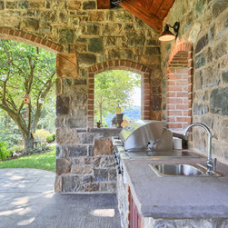 Traditional Rustic Residential Home - Landscaping Stones And Pavers