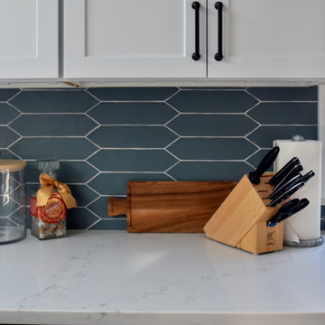 Lakeridge in South Seattle / Contemporary and Traditional Kitchen & Bath Remodel
