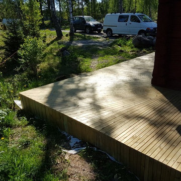 Entré av trall med solfjäder.