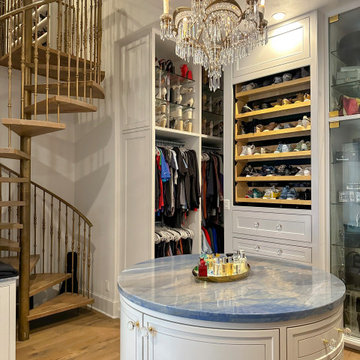 FRENCH BOUTIQUE CLOSET