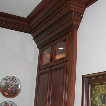 "Lexington" Applied Moulding Cherry Bordeaux with Sable Glaze