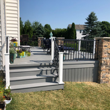 Powell, OH, Low-Maintenance Deck