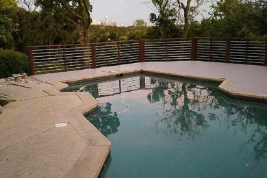 Example of a trendy pool design in Austin