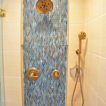 Eclectic Blue Bath Design - East Lansing