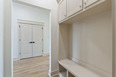 Arts and crafts home design photo in Little Rock