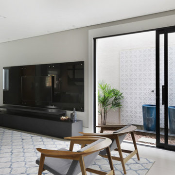 INSIDE | Contemporary (Interlagos)