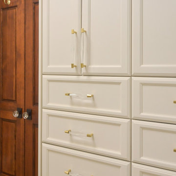 Primary Closet in The Cliffs