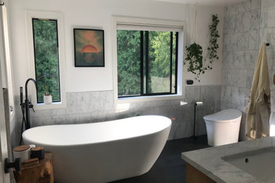 Inspiration for a mid-century modern bathroom remodel in Seattle