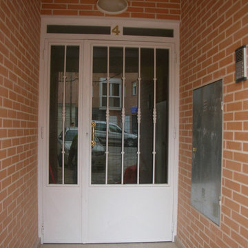 Edificio 4 apartamentos, 242,05 metros cuadrados.