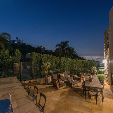 Swallow Dr. Project: Minimalist contemporary exterior