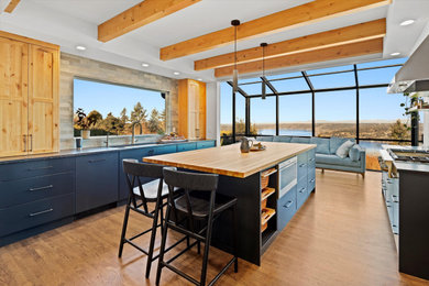 Kitchen - contemporary kitchen idea in Seattle