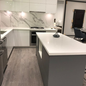 Sales Center Display- Richmond
