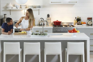 Kitchen - eclectic kitchen idea in Boston