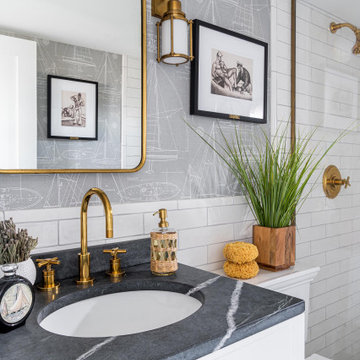 Ptown Pied-à-terre: Bathroom