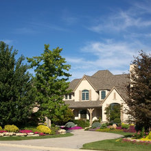 Lake House Landscaping