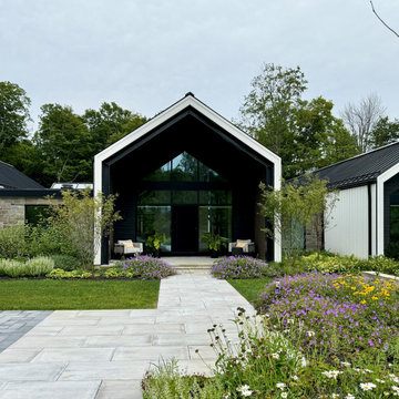 Outdoor Oasis for a contemporary Pod Style Home