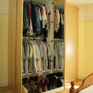 Bespoke fitted wardrobe in London, UK