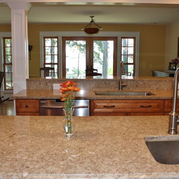Knollwood Maple Praline & Canvas Kitchen