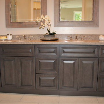 Transitional Vanity in West Sacramento