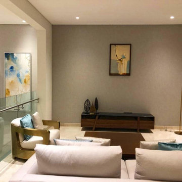 Canvas Stretching Dubai