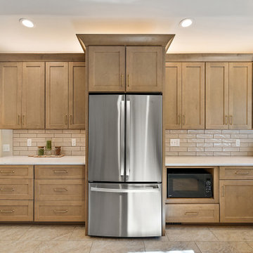 Starmark Farmington Maple Biscotti Kitchen