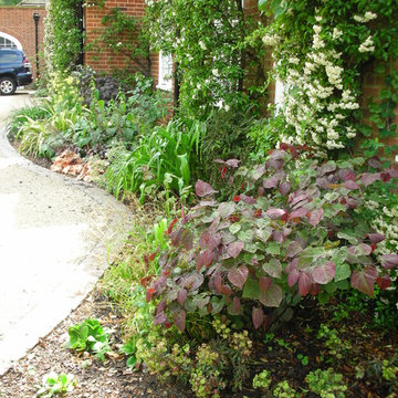 Arts and Craft Style garden