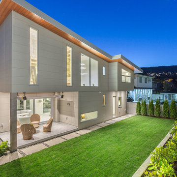 MODERN CLASS-WEST VANCOUVER HOME