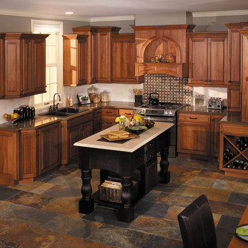 StarMark Cabinetry Traditional Lyptus Kitchen