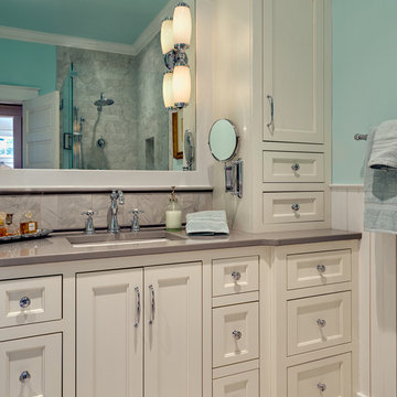 1900’s Cottage Bath - 80’s Redo Redone in Historic Franklin, TN