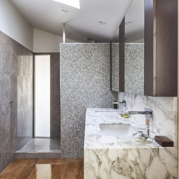 Queenslander House - Bathroom