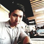 Jackson Zhu's photo