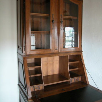 Writing desk