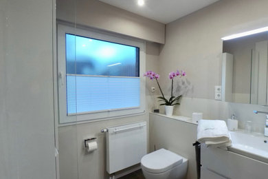Modernes Badezimmer in Frankfurt am Main