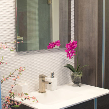 Mixed Textures for Modern Bathroom