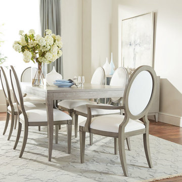 Relaxed Modern Dining Room