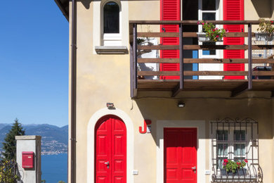 Ispirazione per la facciata di una casa grande
