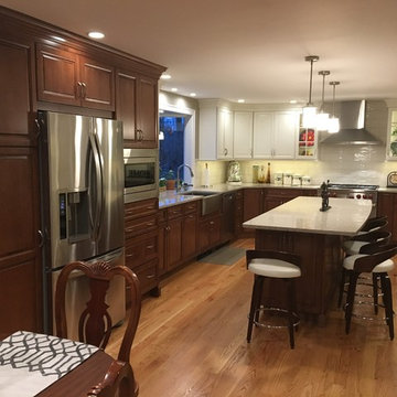 Kraftmaid Maple Chestnut Canvas Knollwood