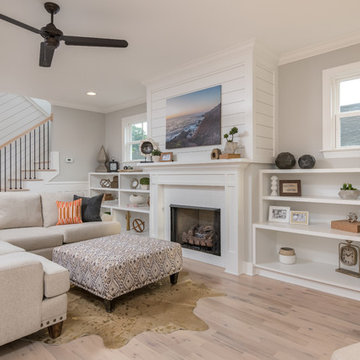Shiplap gives a perfect touch with out distraction